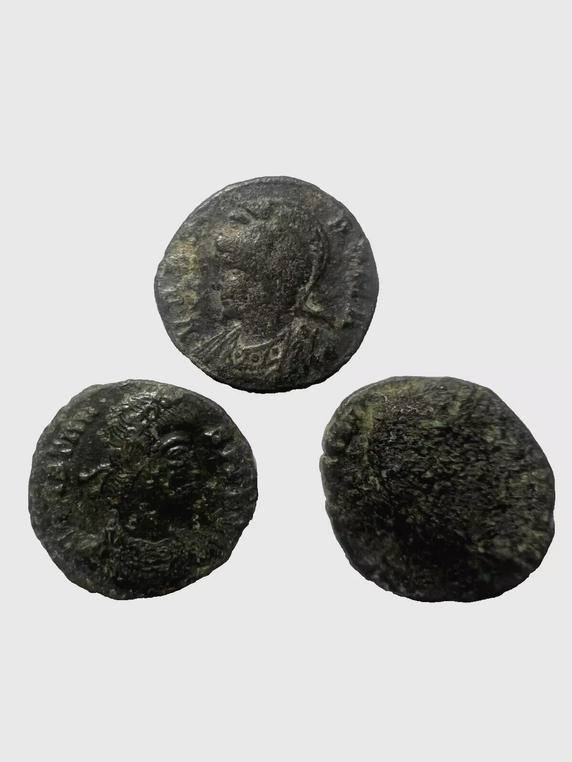 3 x Genuine Ancient Roman Coins In Display Case  - Constantinian Dynasty